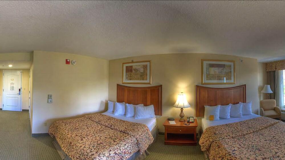 Holiday Inn Brunswick I-95 Esterno foto